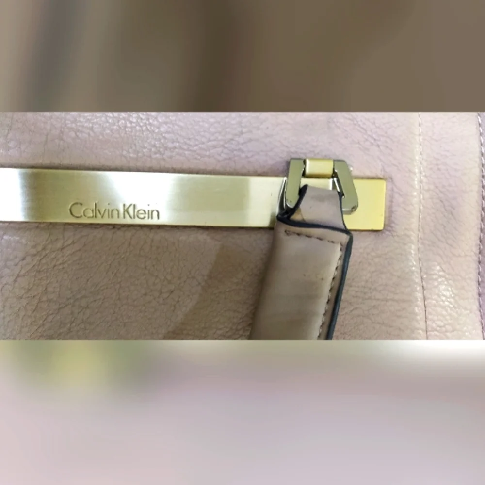 Authentic Calvin Klein bag - FIXED PRICE - Picture 8 of 16